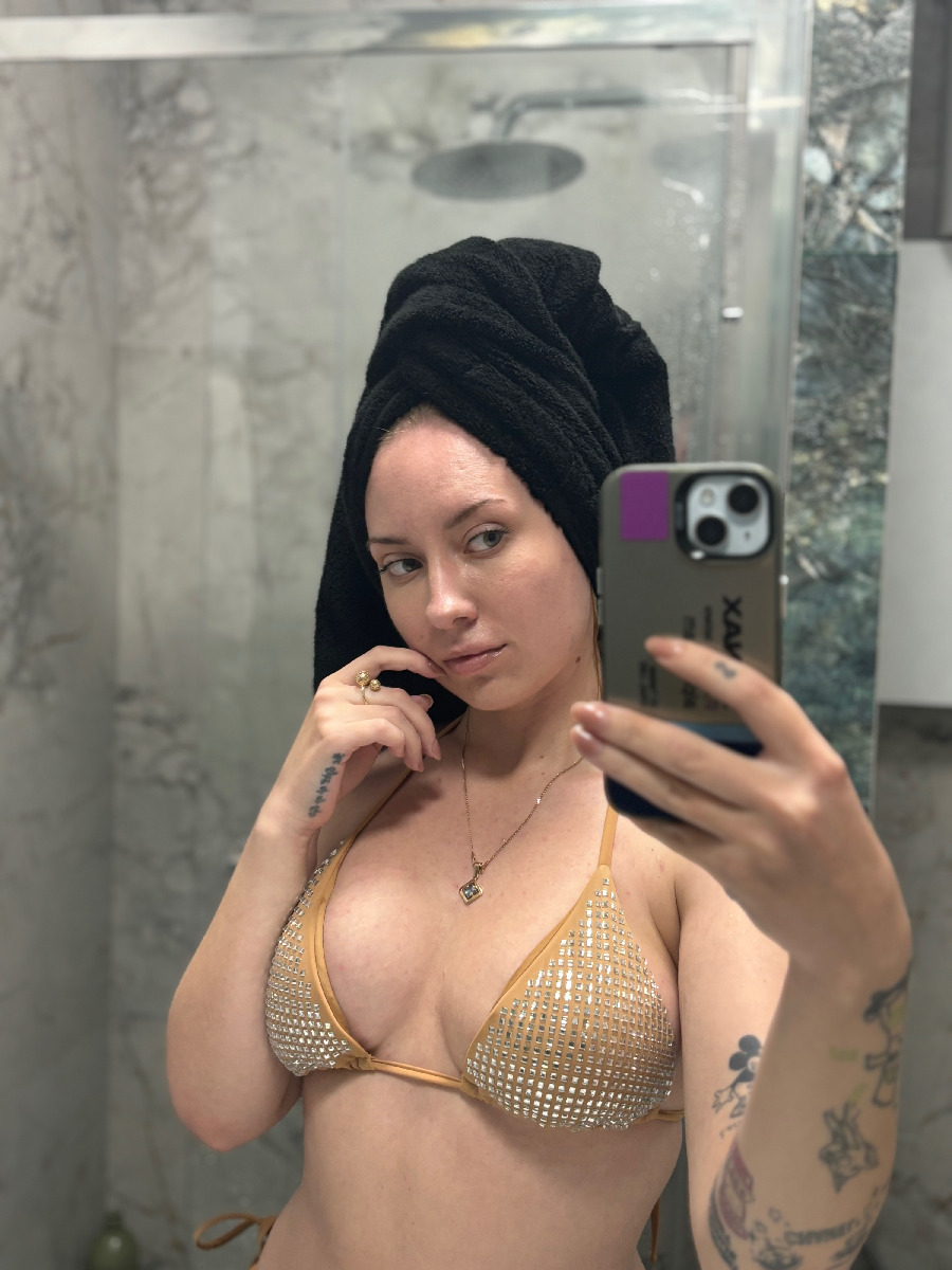 Nude girl KateV in Xuchang